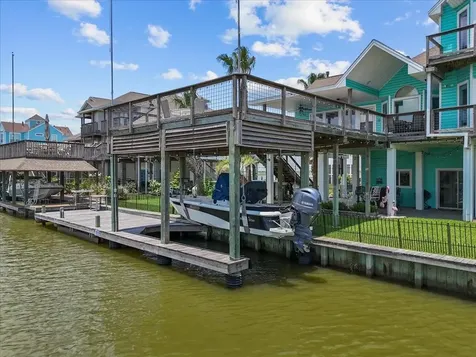 45 Dolphin Street Bayou Vista TX 77563