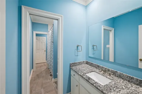 1 Ourlane Court Houston TX 77024