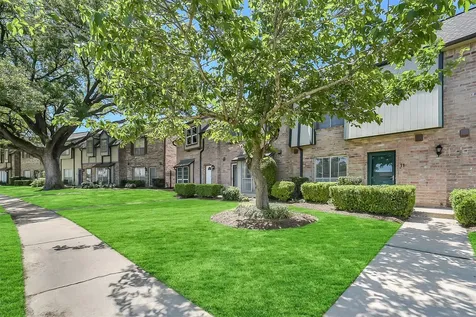 14703 Barryknoll Lane 11 Houston TX 77079