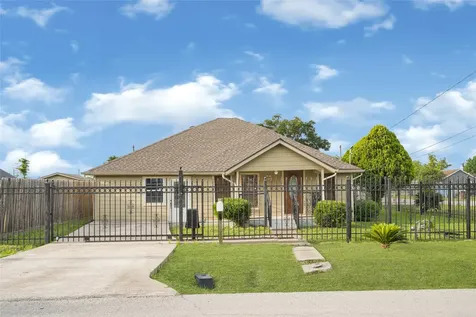 8004 Mendez Street Houston TX 77029