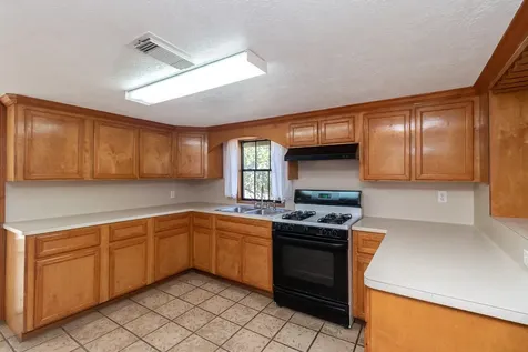 8004 Mendez Street Houston TX 77029