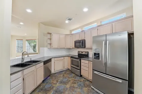 56 Lakeridge Drive The Woodlands TX 77381