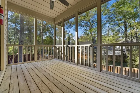 56 Lakeridge Drive The Woodlands TX 77381