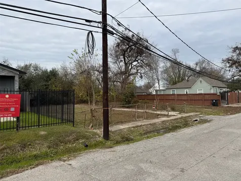 3510 Cobb Street Houston TX 77004