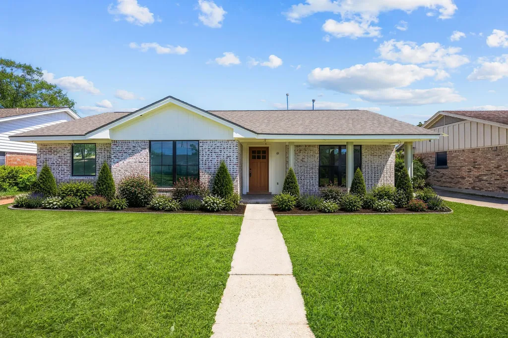 6730 Lindyann Lane Houston TX 77008