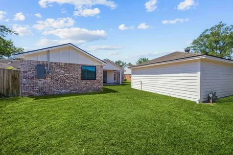 6730 Lindyann Lane Houston TX 77008