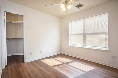 2220 Naomi Street Houston TX 77054