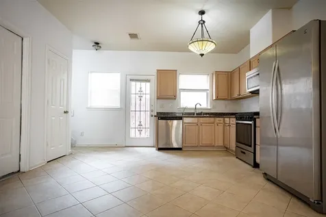 2220 Naomi Street Houston TX 77054