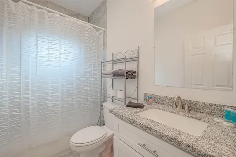 4633 Larkspur Street Houston TX 77051