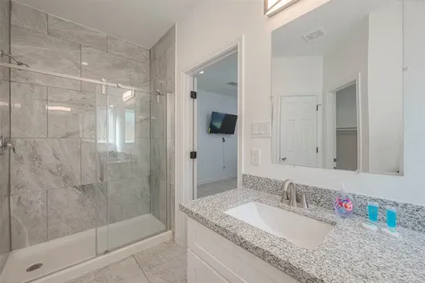 4633 Larkspur Street Houston TX 77051