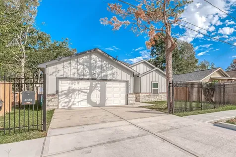 4633 Larkspur Street Houston TX 77051
