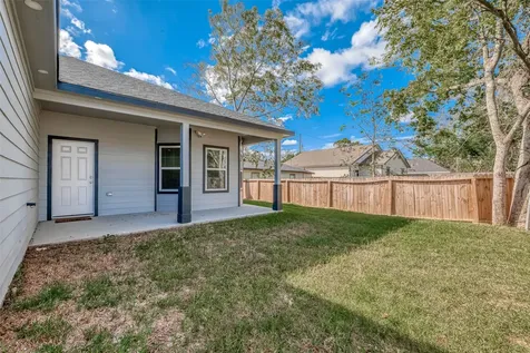 4633 Larkspur Street Houston TX 77051