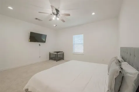 4633 Larkspur Street Houston TX 77051