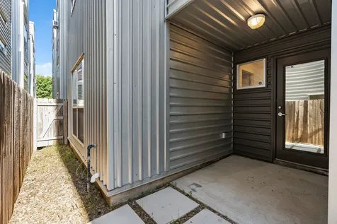 349 Sydnor Street Houston TX 77020