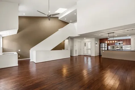 349 Sydnor Street Houston TX 77020