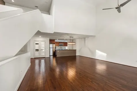 349 Sydnor Street Houston TX 77020