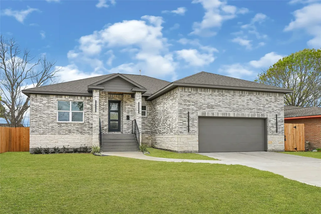 3106 Altus Drive Houston TX 77051