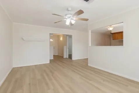 407 Holly Lane Conroe TX 77304