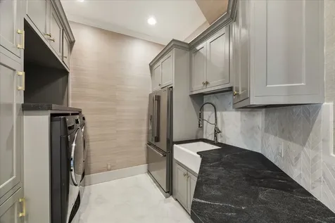 19507 Shores Drive Galveston TX 77554
