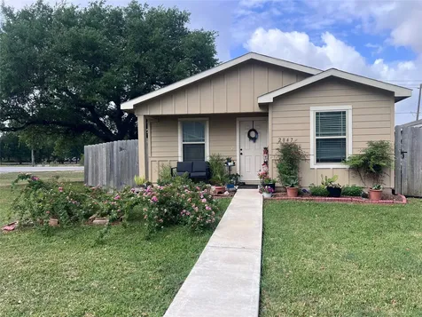 2847 Golf Crest Drive Wharton TX 77488