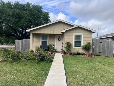2847 Golf Crest Drive Wharton TX 77488