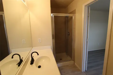 5707 Saluda Creek Lane Houston TX 77085