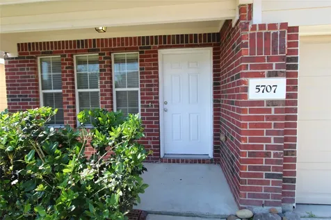 5707 Saluda Creek Lane Houston TX 77085