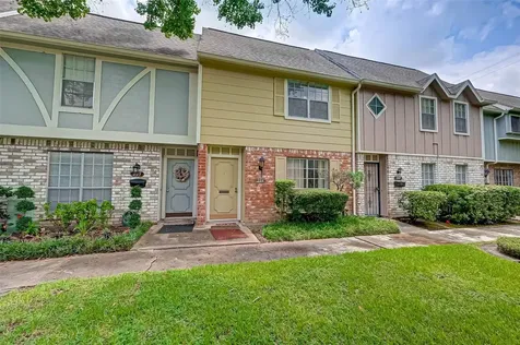 8101 Amelia Road 206 Houston TX 77055