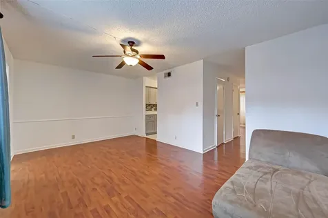 8101 Amelia Road 206 Houston TX 77055