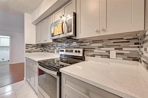 8101 Amelia Road 206 Houston TX 77055
