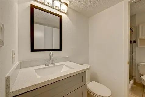 8101 Amelia Road 206 Houston TX 77055