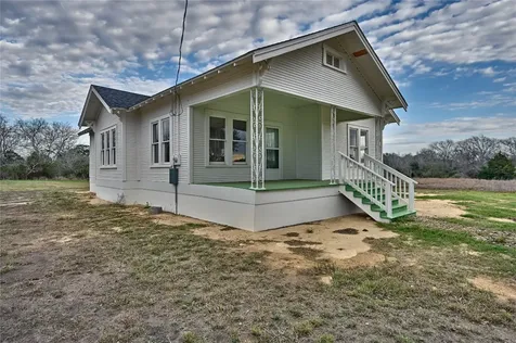 248 County Road 378 Hallettsville TX 77964