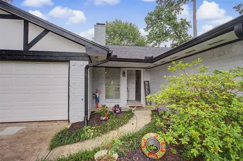 327 Fir Ridge Drive Huffman TX 77336