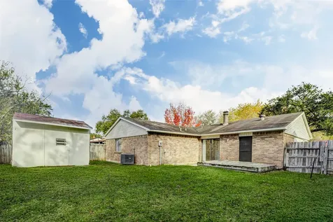 6730 Pickett Drive Richmond TX 77469
