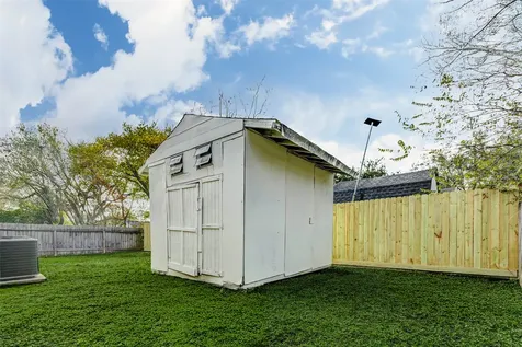 6730 Pickett Drive Richmond TX 77469