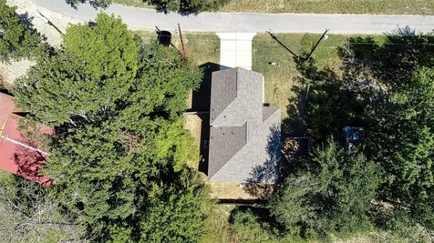 225 Basil Livingston TX 77351