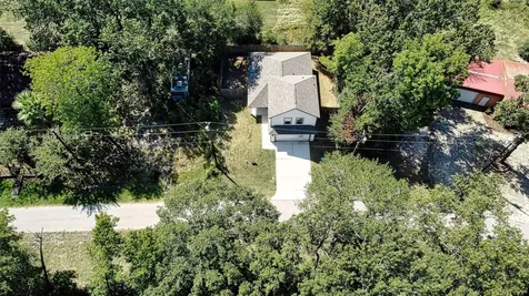 225 Basil Livingston TX 77351