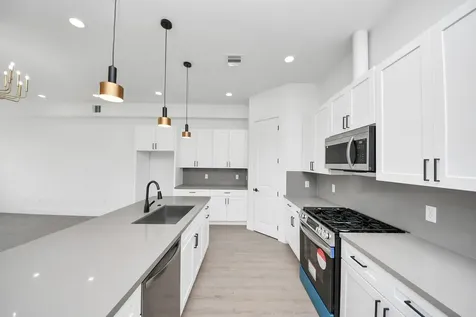 4129 E Toliver Street Houston TX 77016