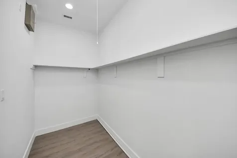 4129 E Toliver Street Houston TX 77016