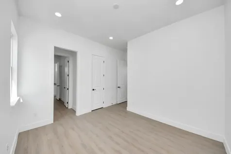 4129 E Toliver Street Houston TX 77016
