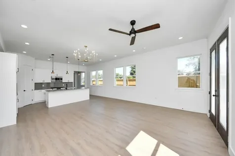 4129 E Toliver Street Houston TX 77016