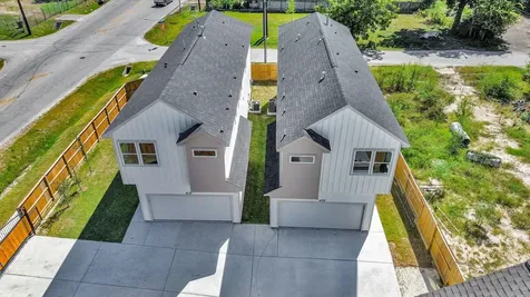 4129 E Toliver Street Houston TX 77016