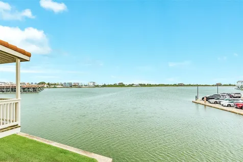 19 Dana Drive A Galveston TX 77554