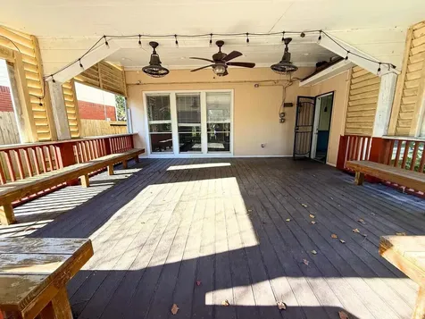 11131 30th Avenue N Texas City TX 77591