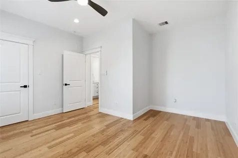 1207 32nd Street Galveston TX 77550