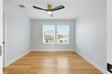 1207 32nd Street Galveston TX 77550