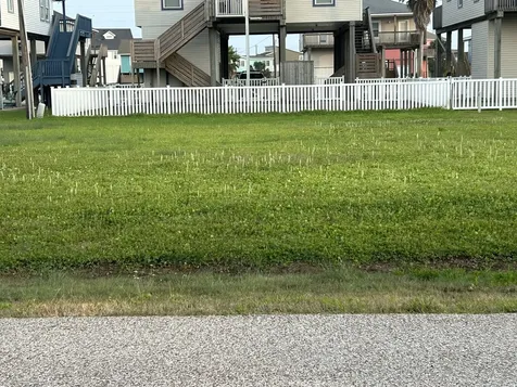 Lot 97 Camino Galveston TX 77554