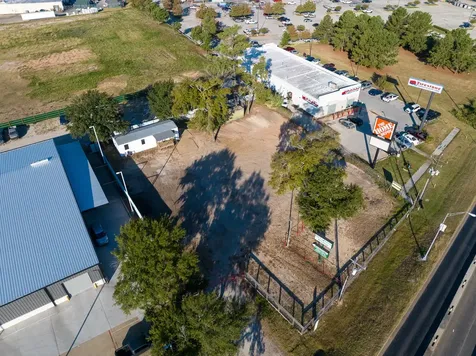 191 I-45 Huntsville TX 77320