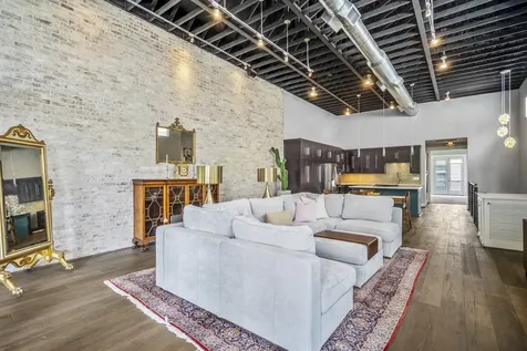 611 Hartman Street Houston TX 77007