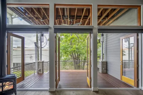 611 Hartman Street Houston TX 77007